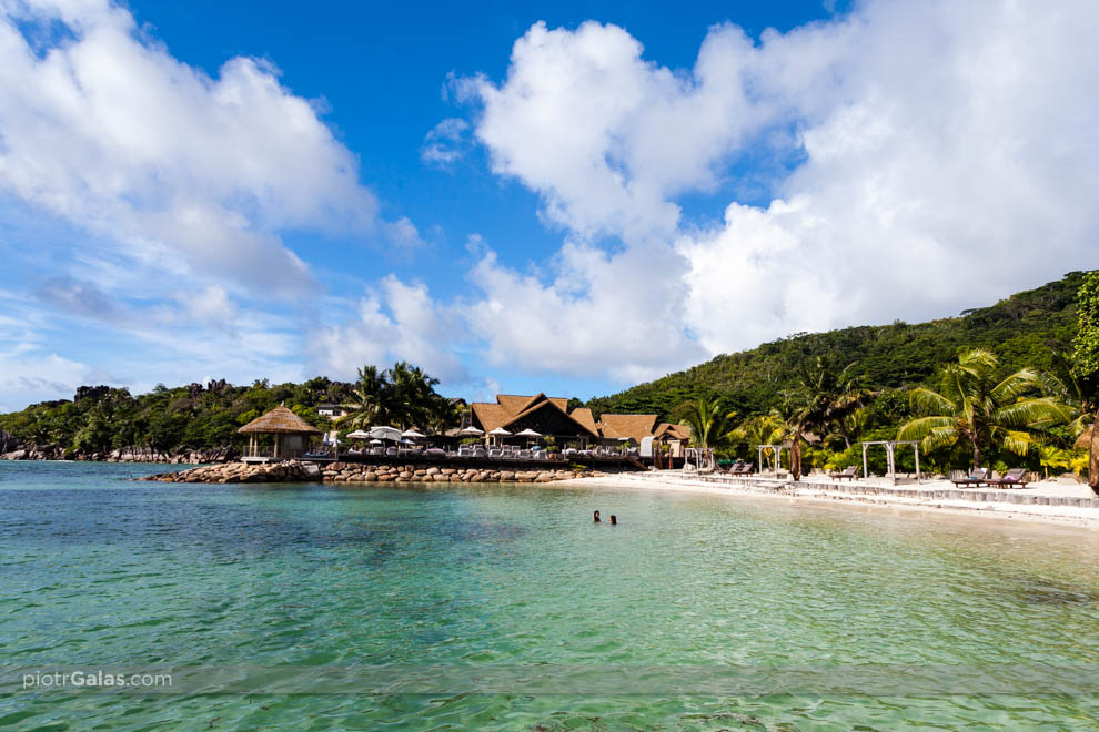 Hotel La Domaine de LOrangeraie z plażą, widok od strony oceanu