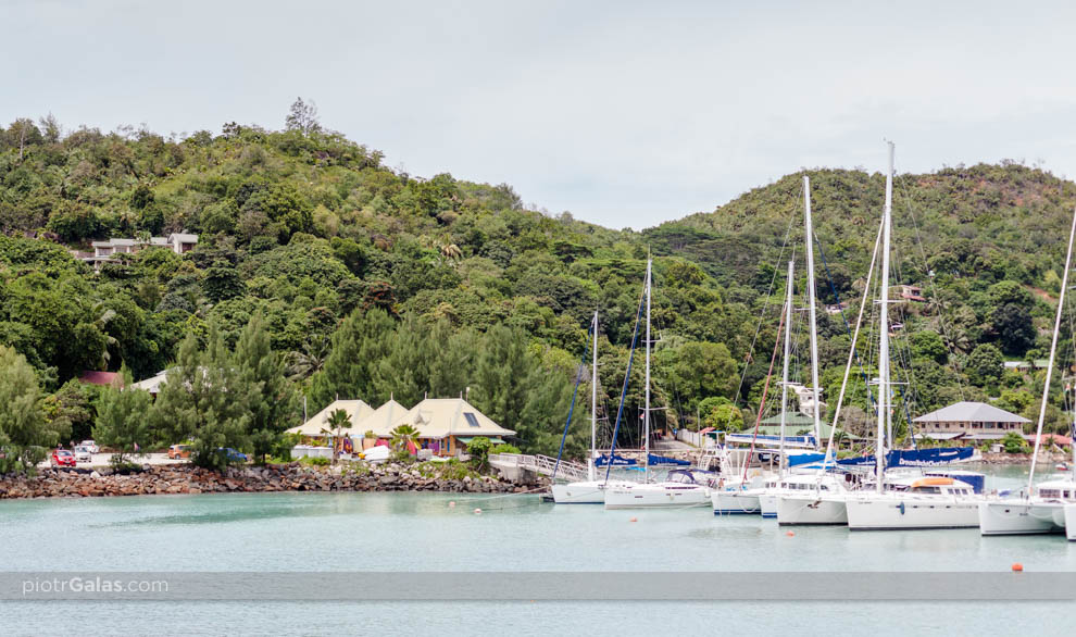 Praslin - Marina