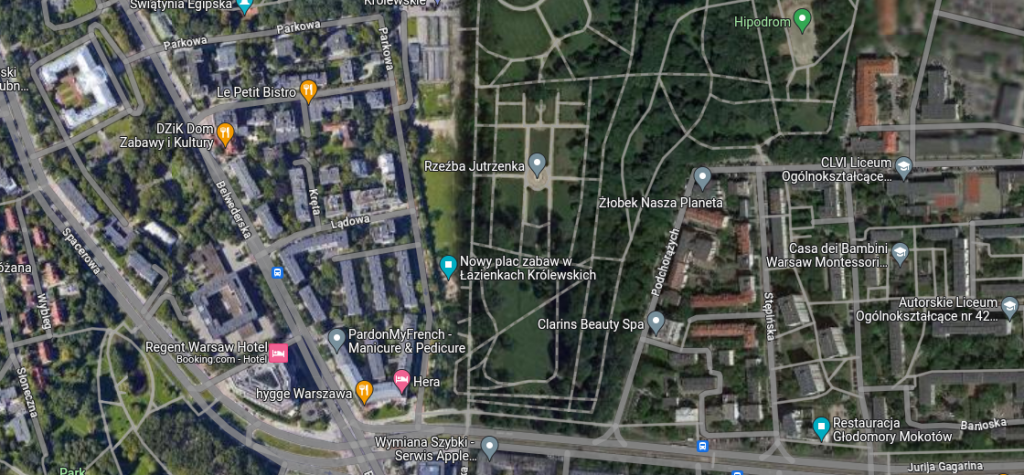 "Nowy" stary plac zabaw w Łazienkach Królewskich, na samym środku załączonej mapki